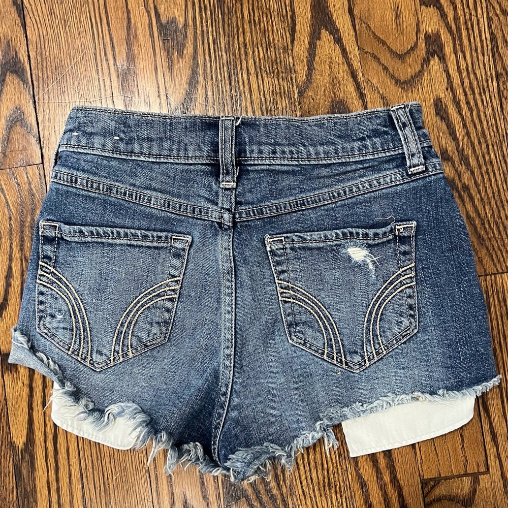 Hollister High Rise Vintage Cutoff Denim Shorts Size 00 - Picture 2 of 3